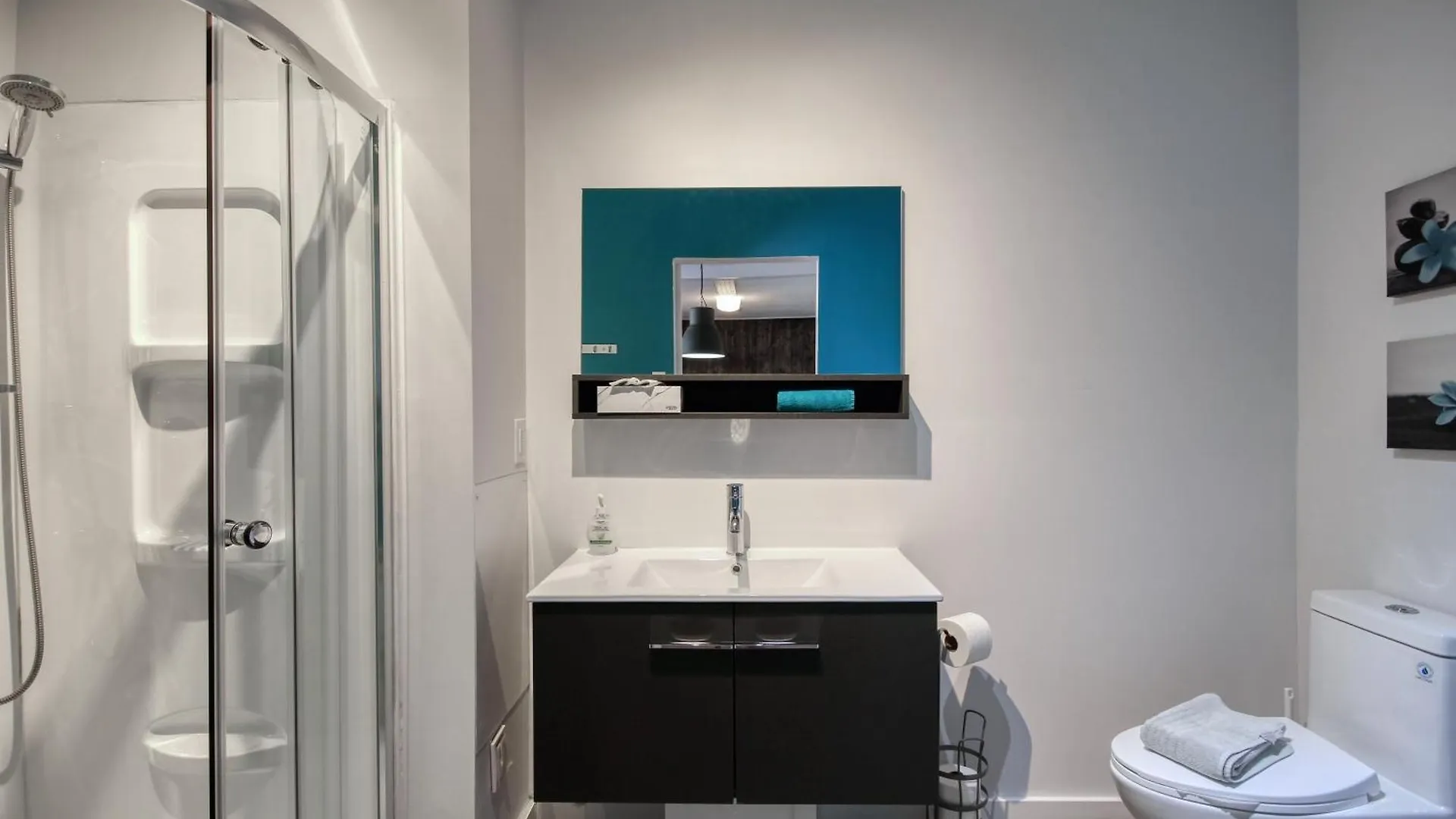Loft De L'Antiquaire By Hebergements Dcl Quebec City